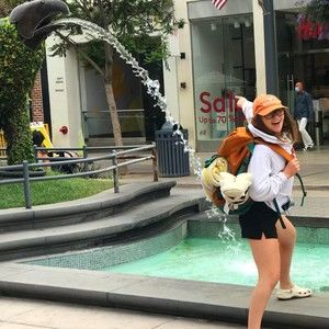 Meet your Posher, Alexis